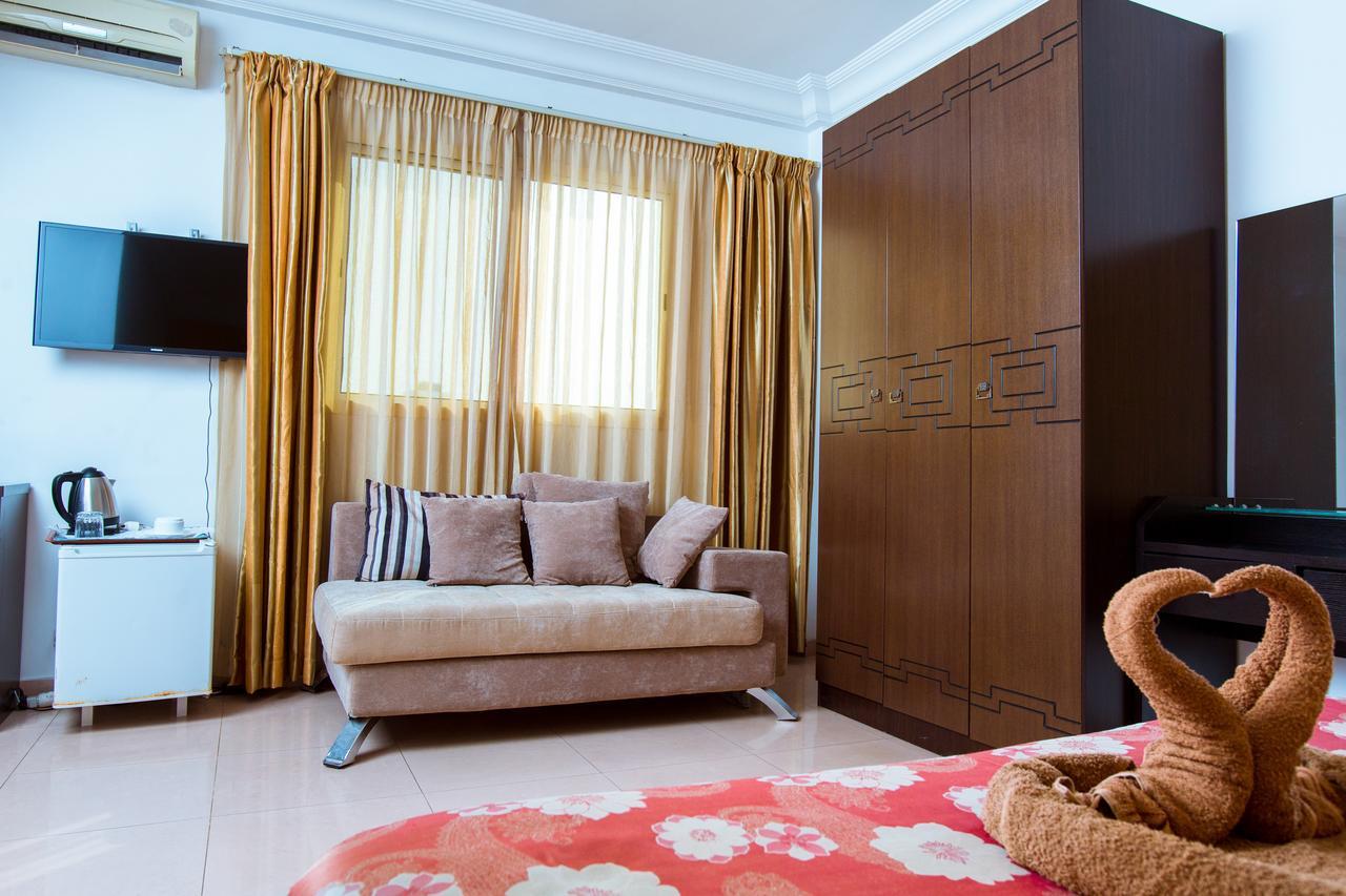 Le Feto Hotel